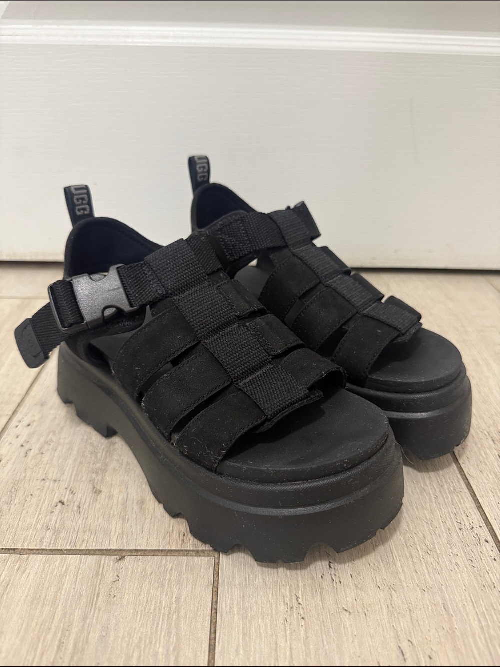UGG Cora Black Chunky Platform Strappy Sandals